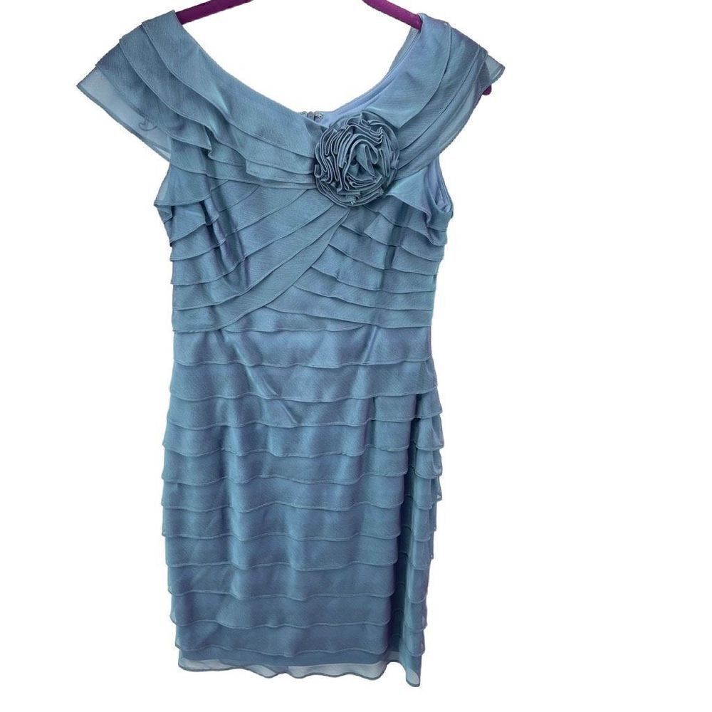 London Times Womens Flower Dress Knee Length Layered Lined Pale Dress 6 Petite